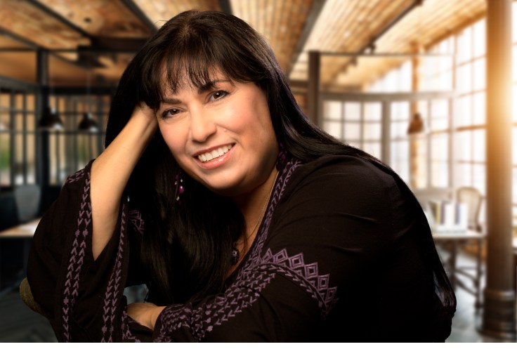 Author photo of Suzanne Mattaboni